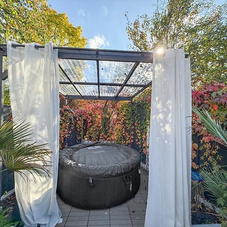 Villa Modern 2Bed Pad W/ Hot Tub Barking  Esterno foto